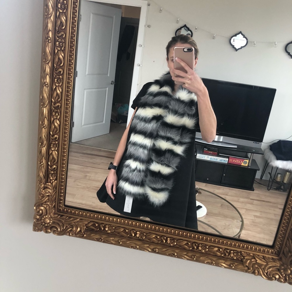 Chic black and white faux fur scarf